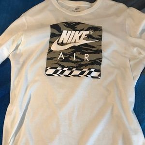 Nike air white t shirt men’s